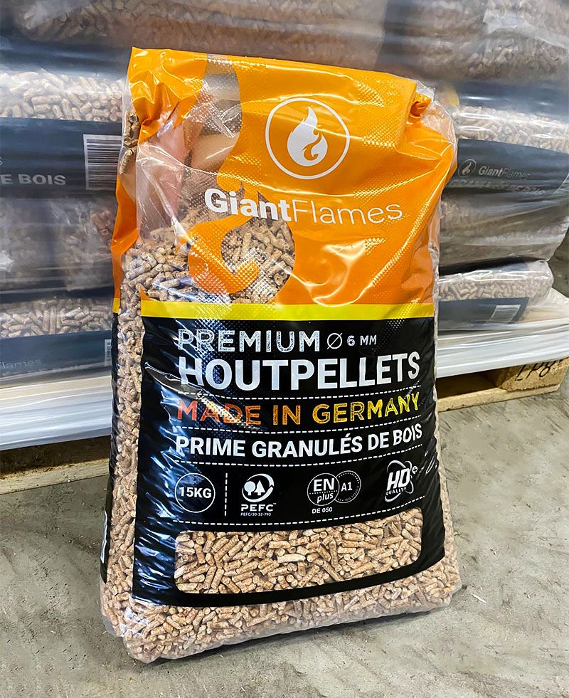 Granulés de bois Palette Giant Flames – 65 sacs x 15 kg (975 kg)…