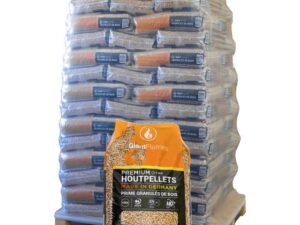 Granulés de bois Palette Giant Flames - 65 sacs x 15 kg (975 kg)